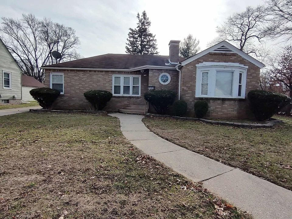 1st image of 2312 Custer Ave