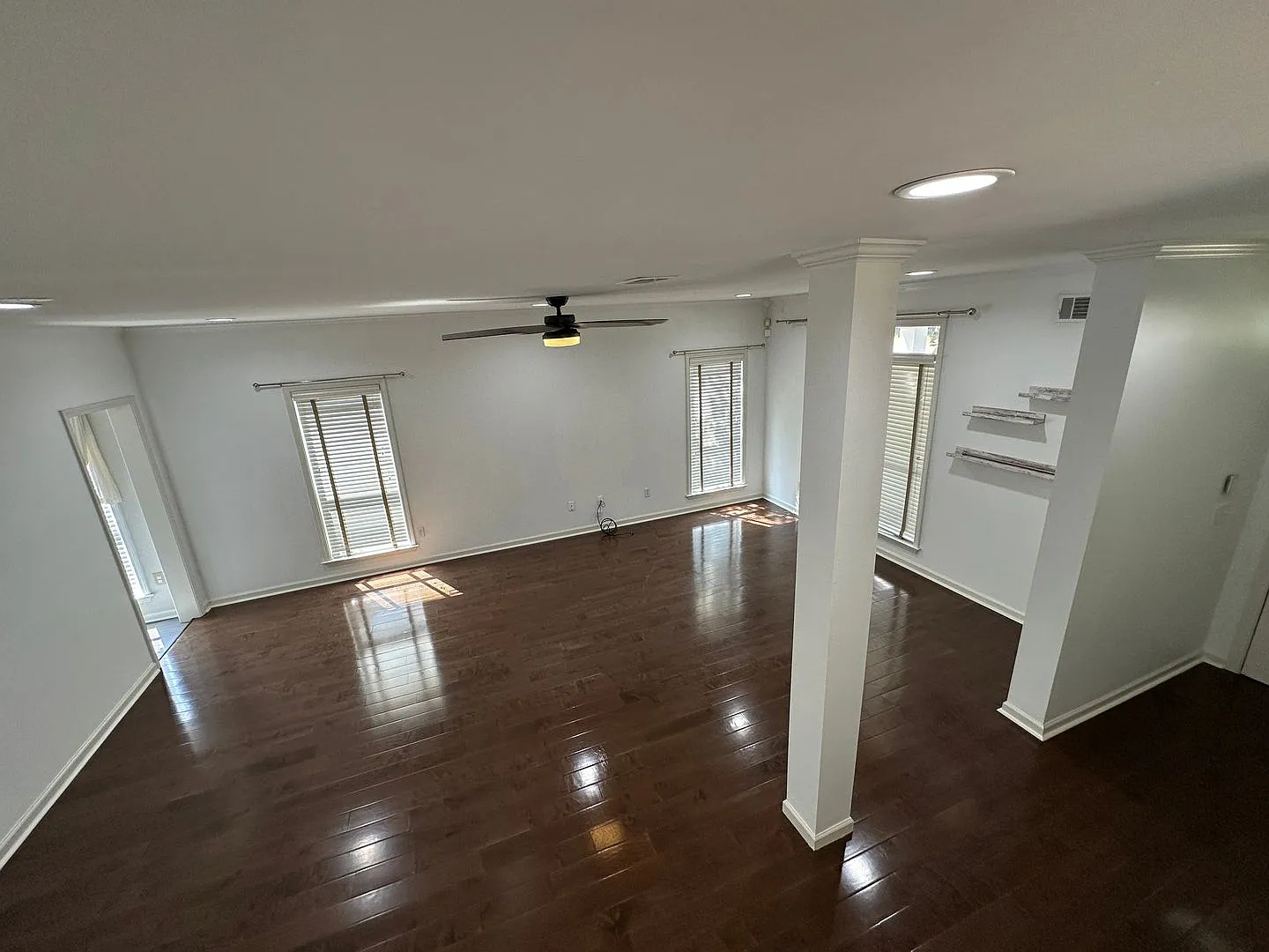 Spacious 3 bd 2.5 bath renovated kitchen and baths. Fenced in yard with tile pergola area. Owner ... — Photo 3