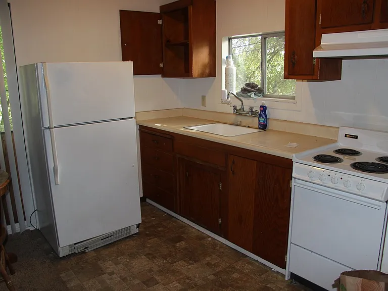 24 S Poplar St #2 — Photo 7