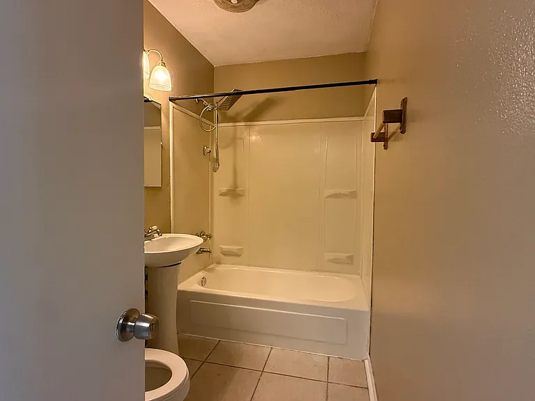 2505 Joy Ann Dr — Photo 11