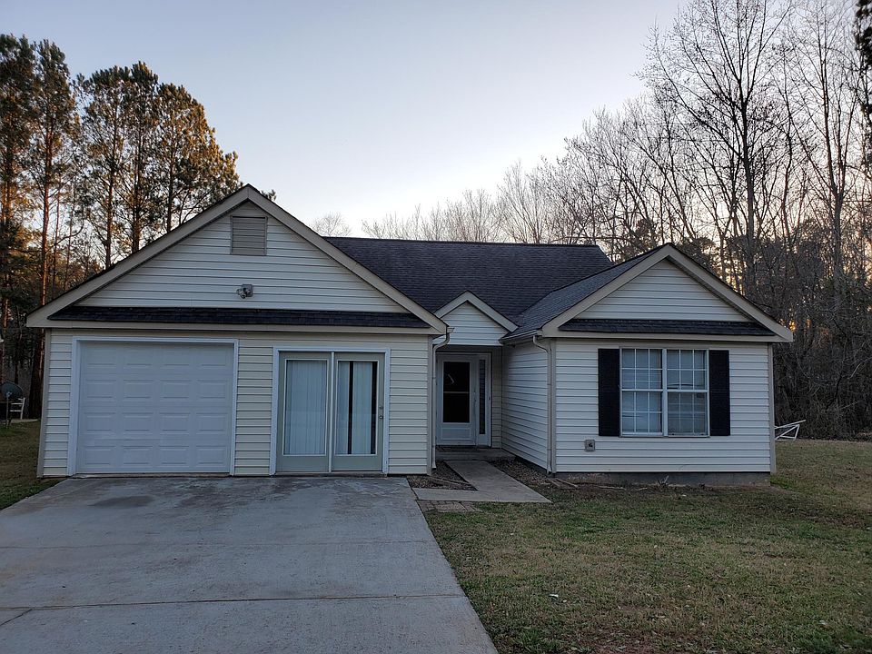 1st image of 516 E Lake Dr