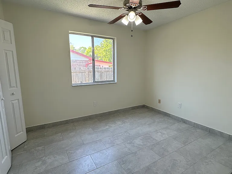 1780 Bartlett Ave — Photo 12