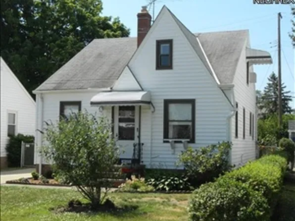 14313 Birchwood Ave, Cleveland, OH 44111