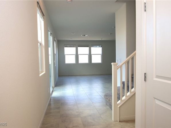 2970 Saltillo Ln, Las Vegas, NV 89121