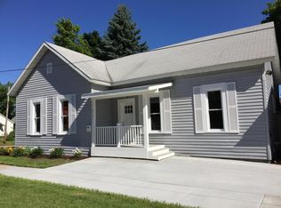 811 S Madison St, Ludington, MI 49431