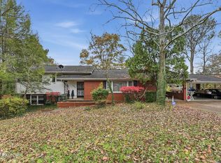 121 W Maiden Ln, Oak Ridge, TN 37830