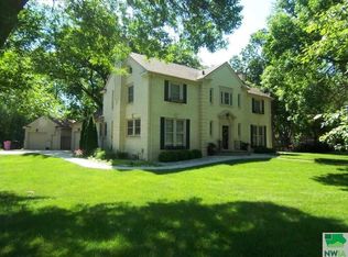4214 Country Club Blvd, Sioux City, IA 51104