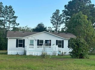637 Wren St, Loris, SC 29569