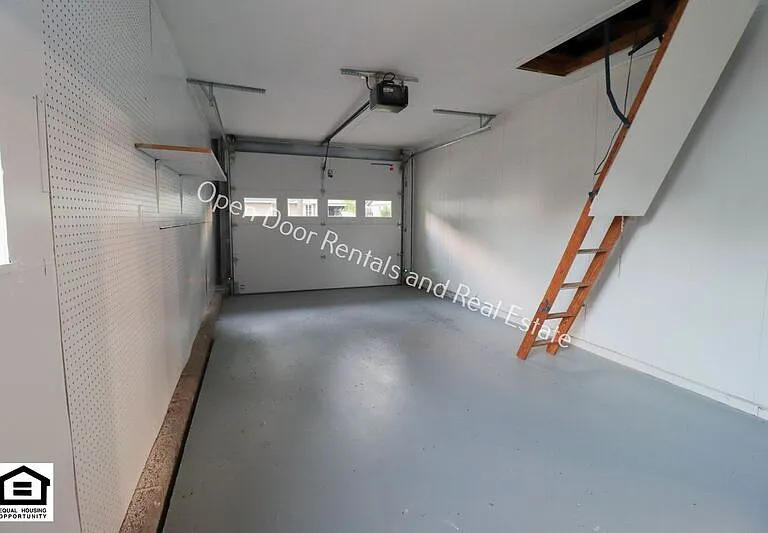 6820 Raintree Rd — Photo 12