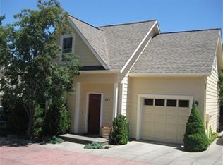 264 9th St, Ashland, OR 97520