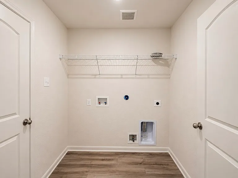 13604 Mineral Rd — Photo 13