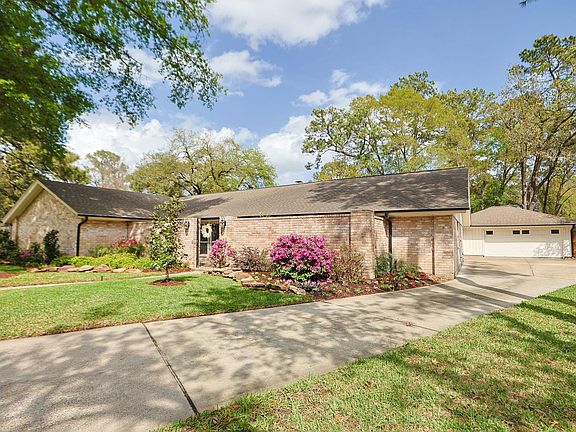 3rd image of 5403 Coral Ridge Rd