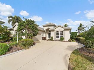 6585 Waters Edge Way, Lakewood Ranch, FL 34202