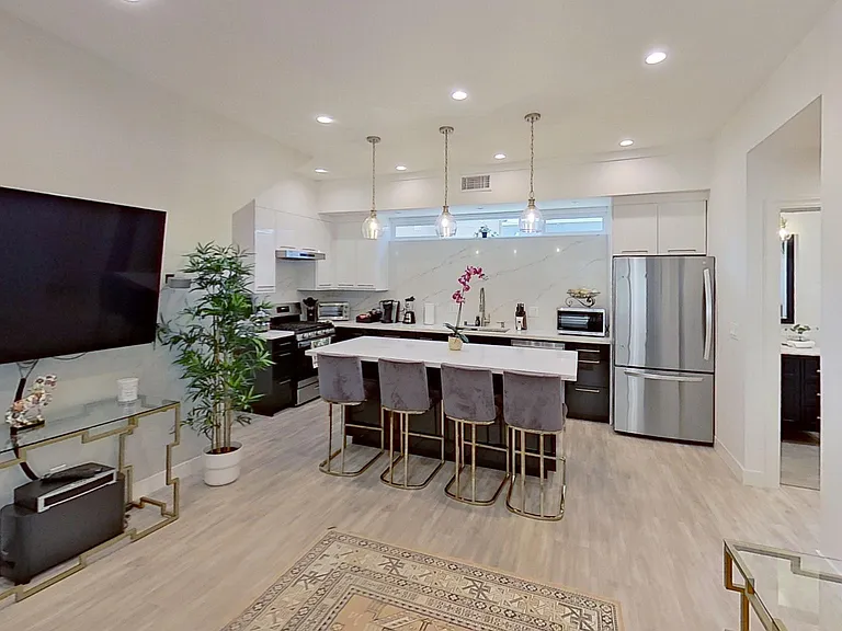 6337 Agnes Ave — Photo 14