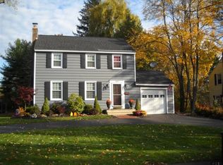 2167 Stuyvesant St, Niskayuna, NY 12309