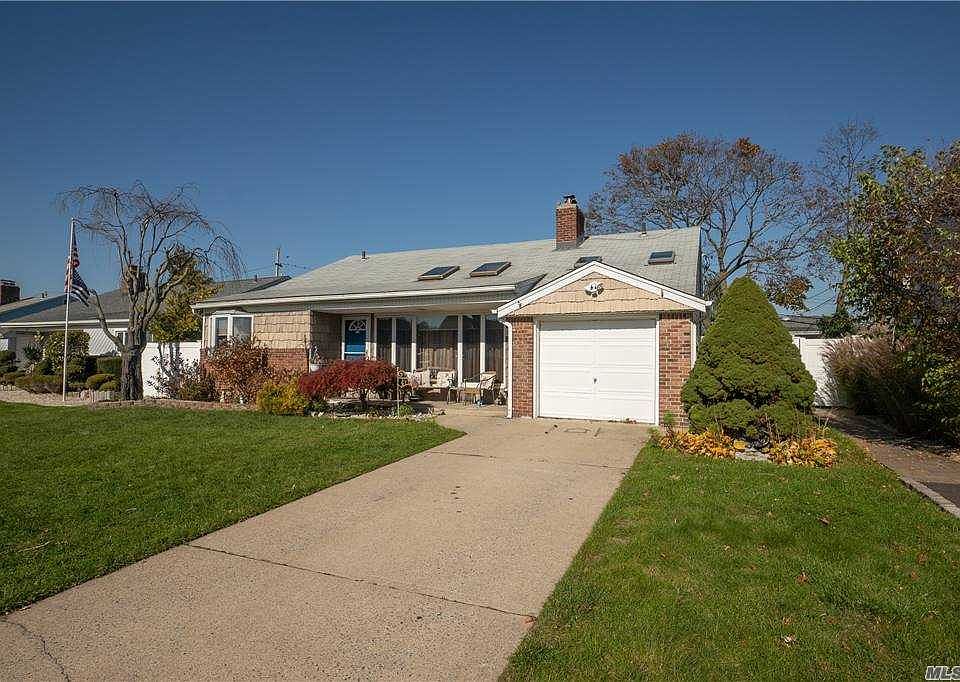 1st image of 3819 Dianne St