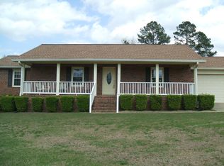 226 Lakeshore Dr N, Moultrie, GA 31768