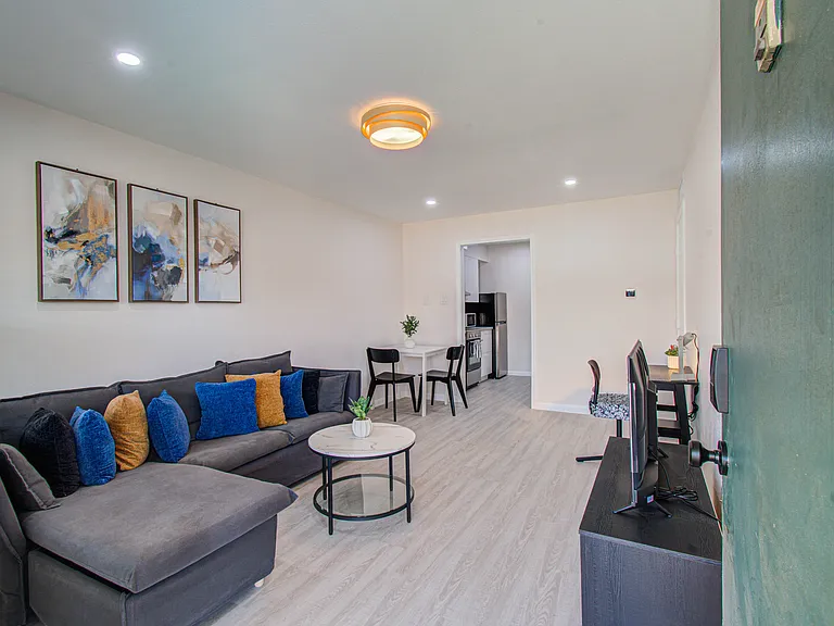 845 Augusta Dr #44 — Photo 6