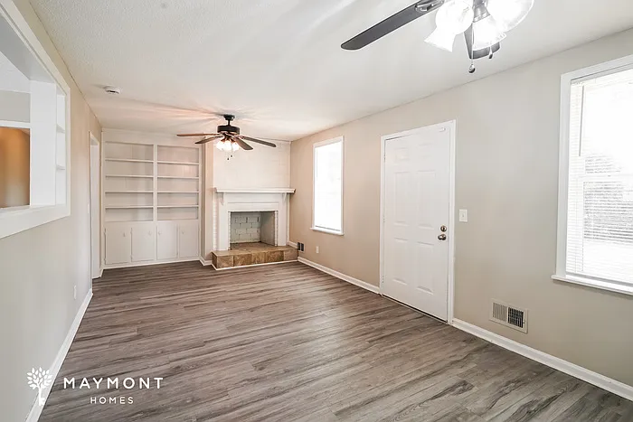 3 bed, 2.0 bath, 1572 sqft, $1,795 — Photo 4