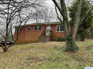 2705 Mercedes Ave NW, Huntsville, AL 35810