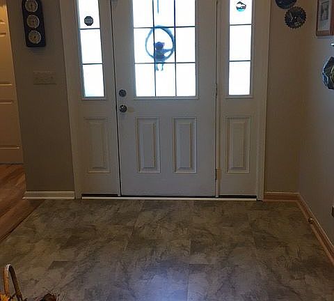 Entry with waterproof floor
