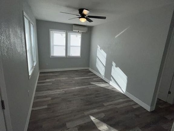2nd image of 495 Guava St E APT 5