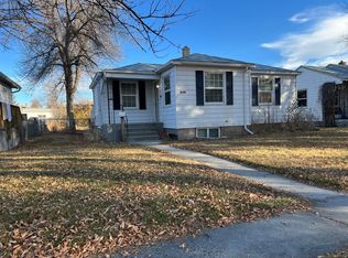 214 E Jackson Ave, Riverton, WY 82501