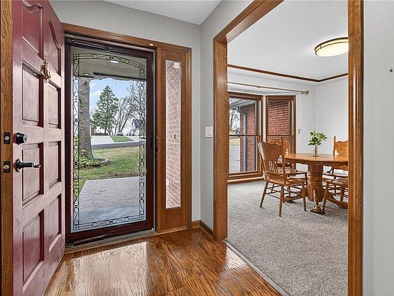 2nd image of 2103 NE 85th Rd