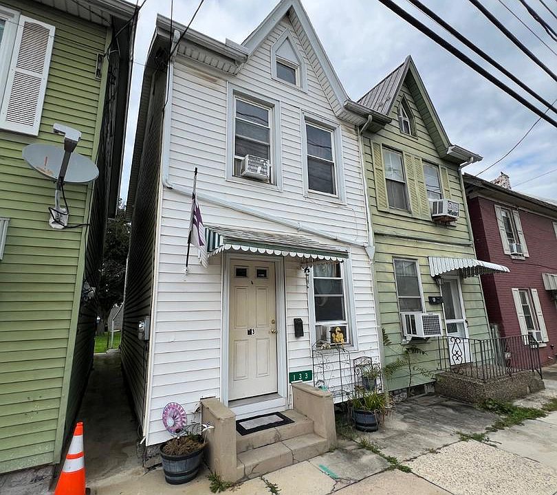 1st image of 133 W King St