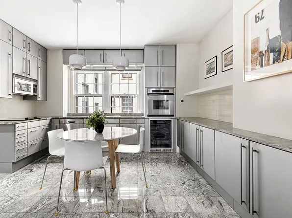24 Monroe Pl, Brooklyn, NY 11201