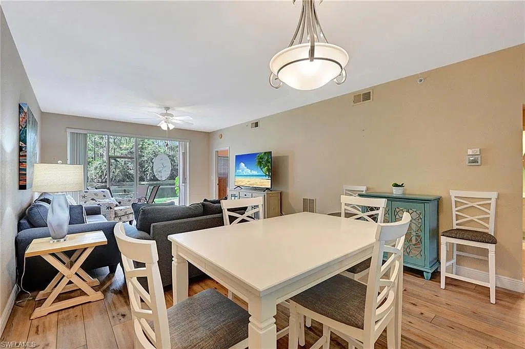 3245 Cypress Glen Way — Photo 4