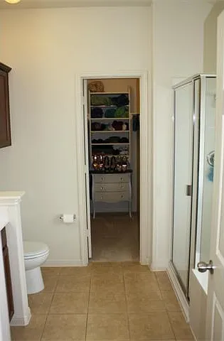 2228 Nestlewood Dr — Photo 20