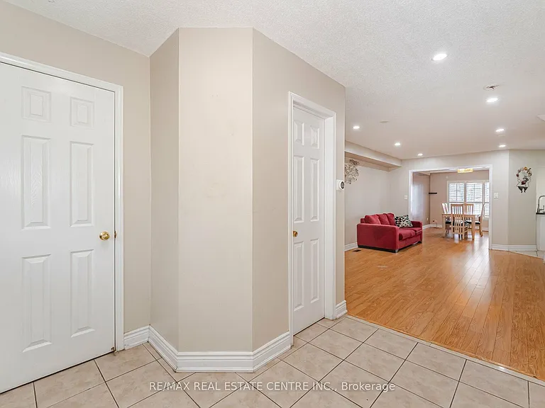 102 Charcoal Way — Photo 5