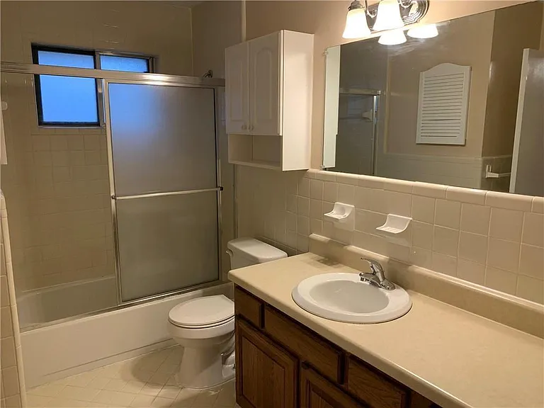 1235 Riverside Dr #H1 — Photo 15