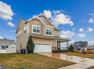 11313 Flag Ct, White Plains, MD 20695
