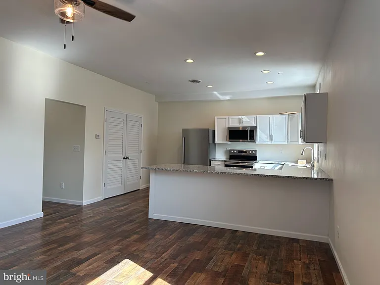 134 N Mechanic St #C — Photo 8
