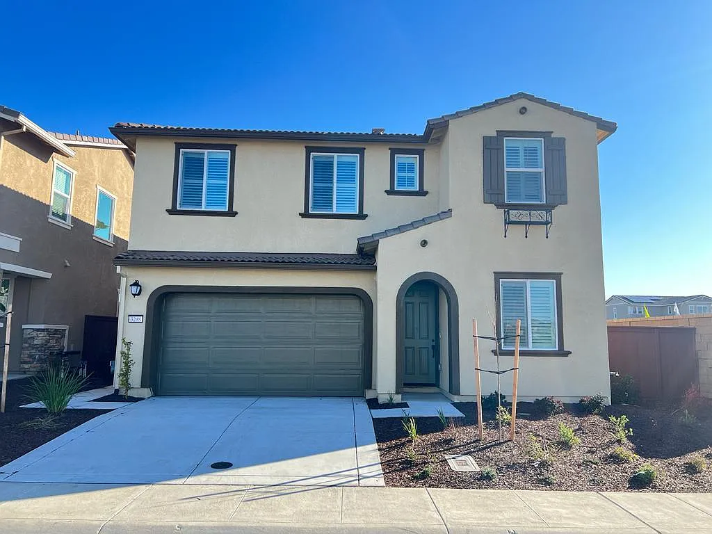 3298 Sidney Way photo 1