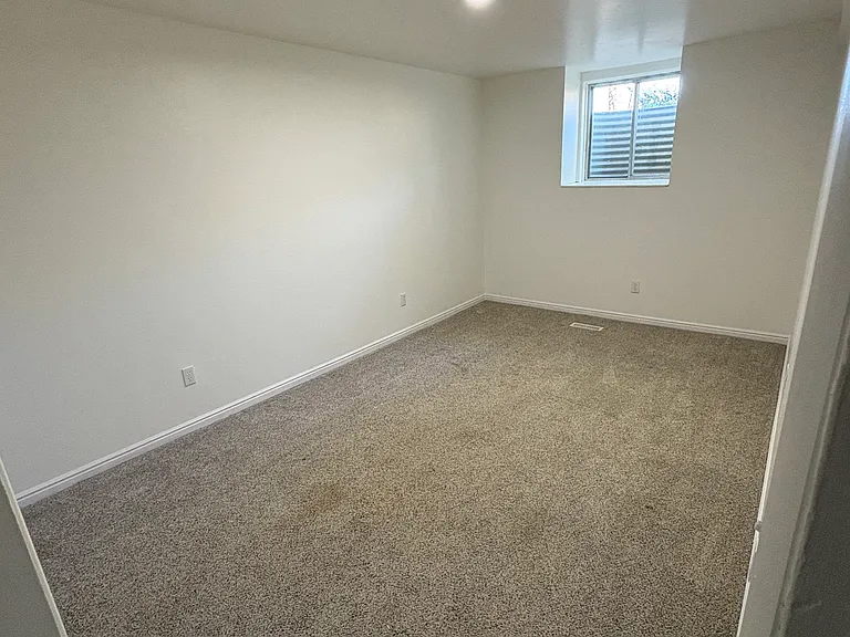 13281 S 1300 E — Photo 7