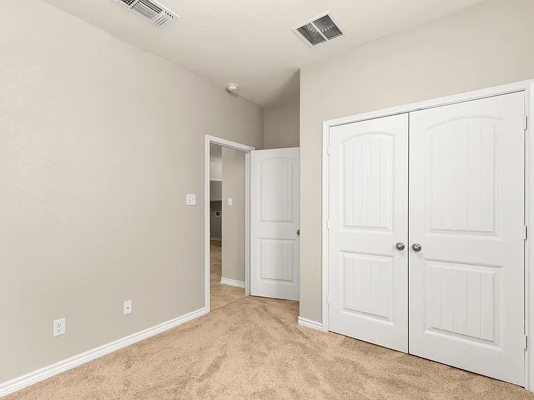 2073 Oxbow Cir — Photo 23
