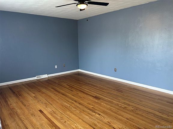 4th image of 513 27th Avenue