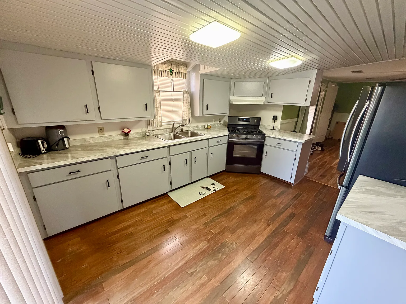 3 bed, 1275 sqft, $1,275 — Photo 3
