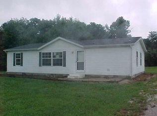 975 W Paradise Pl, Spencer, IN 47460