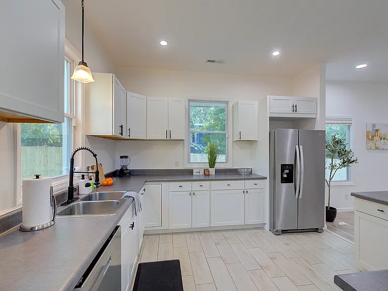 534 Wofford St — Photo 8