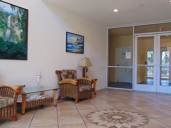 5th image of 14227 Magnolia Blvd APT 109