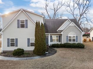 104 Pecan Ridge Dr, New Bern, NC 28562