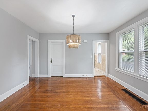 5th image of 6166 Grand Vista Ave #1