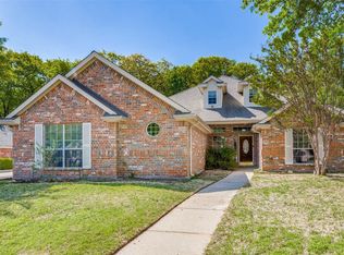 1340 Flying Jib Dr, Azle, TX 76020