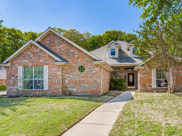 1340 Flying Jib Dr, Azle, TX 76020