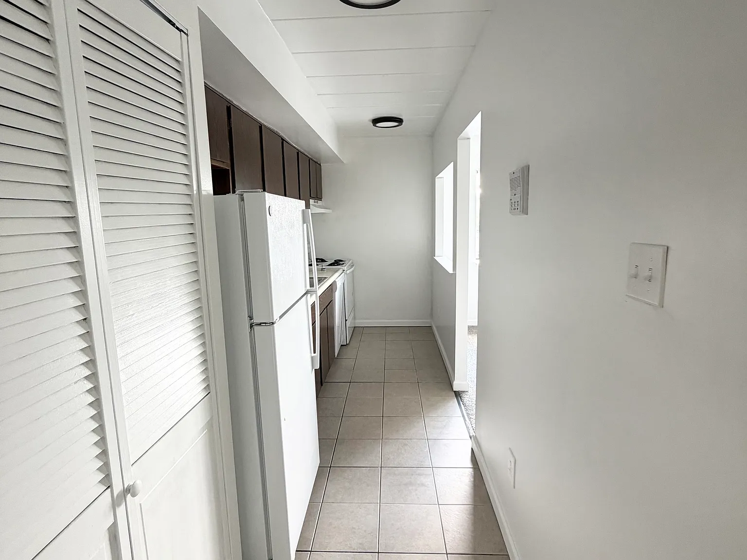 Riverview — Photo 2