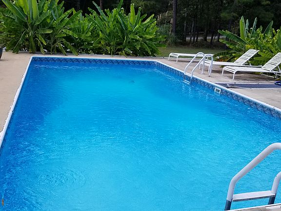 8' deep in-ground pool
